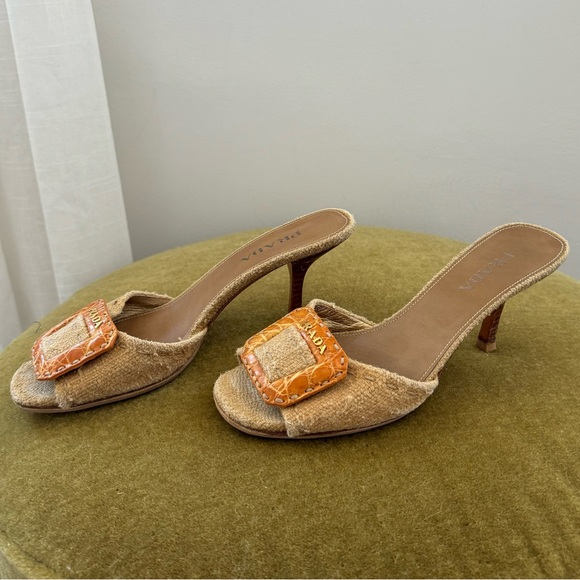 Vintage tweed Prada buckle heels sz 36 - Picture 3 of 10